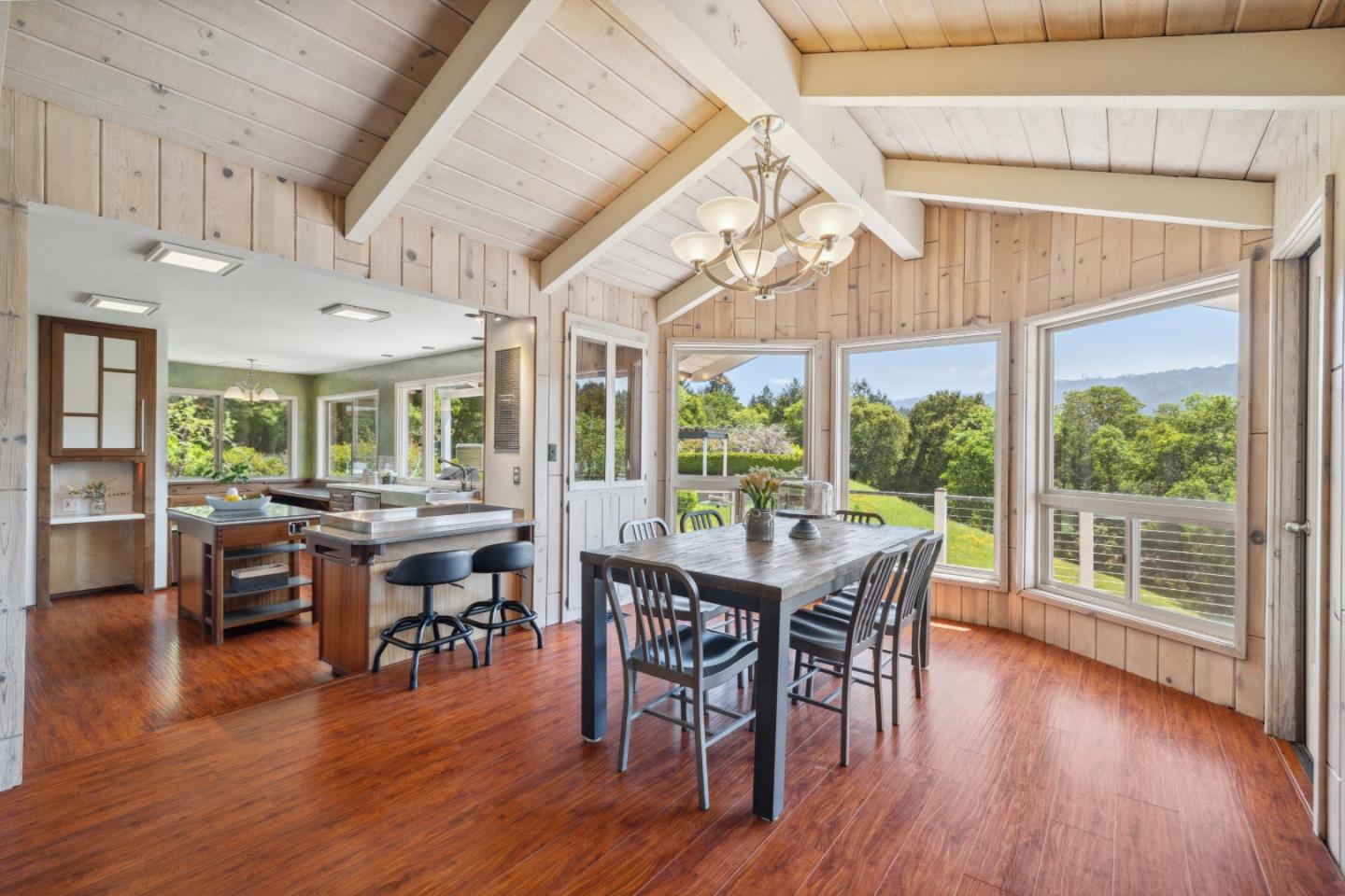 Detail Gallery Image 7 of 102 For 240 Buck Knoll Rd, Boulder Creek,  CA 95006 - 6 Beds | 4 Baths