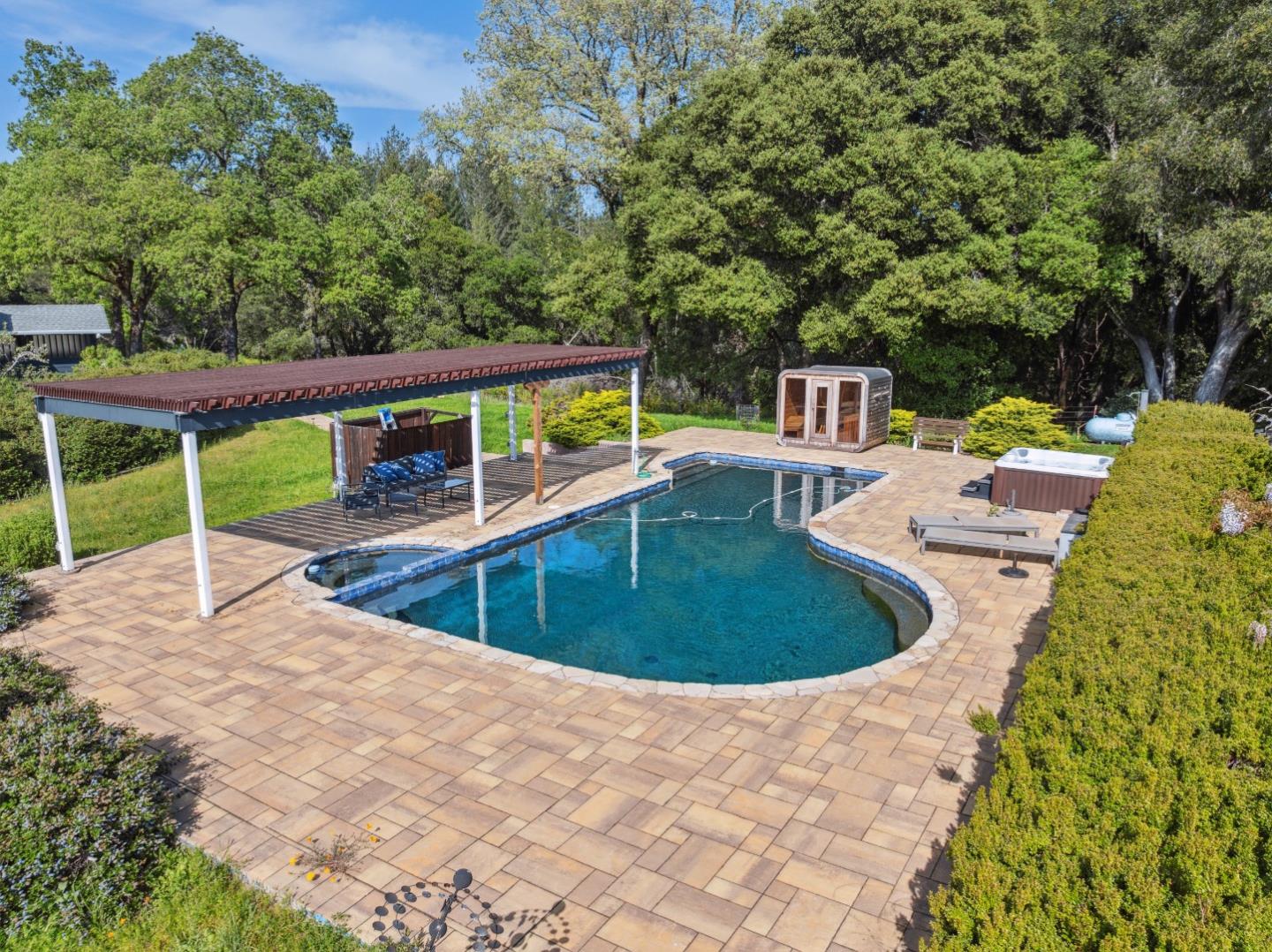 Detail Gallery Image 76 of 102 For 240 Buck Knoll Rd, Boulder Creek,  CA 95006 - 6 Beds | 4 Baths