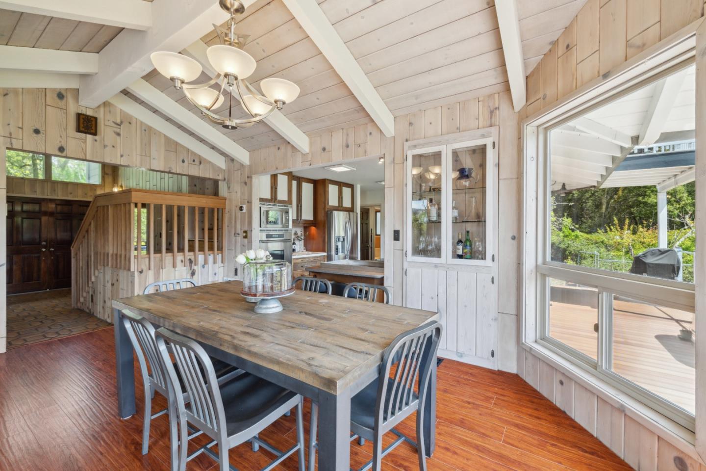 Detail Gallery Image 8 of 102 For 240 Buck Knoll Rd, Boulder Creek,  CA 95006 - 6 Beds | 4 Baths