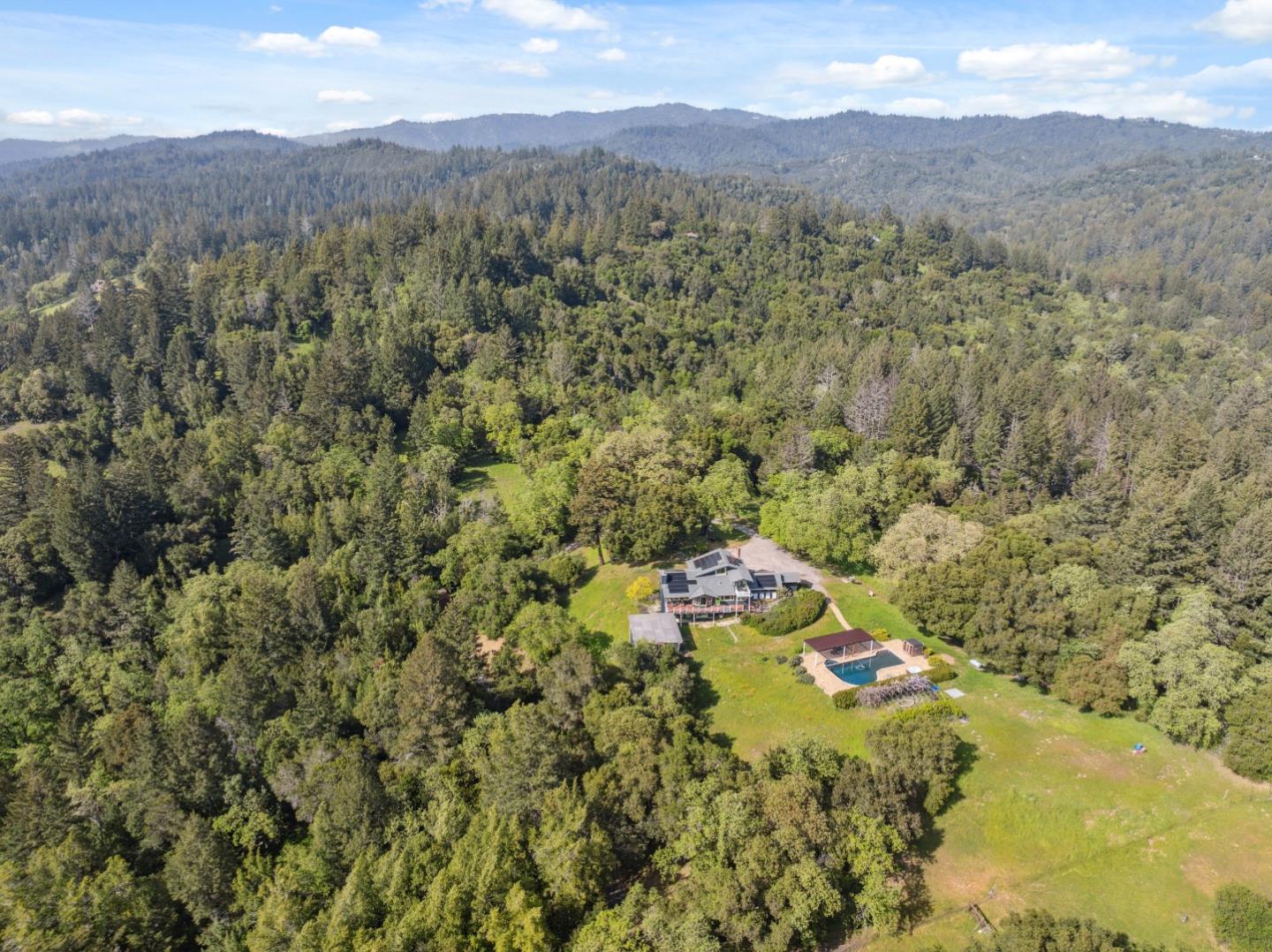 Detail Gallery Image 86 of 102 For 240 Buck Knoll Rd, Boulder Creek,  CA 95006 - 6 Beds | 4 Baths