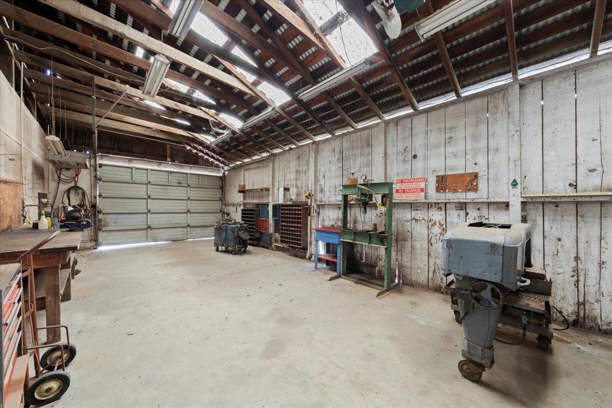 Detail Gallery Image 42 of 50 For 703 & 703a Hall Rd, Royal Oaks,  CA 95076 - 5 Beds | 3/1 Baths