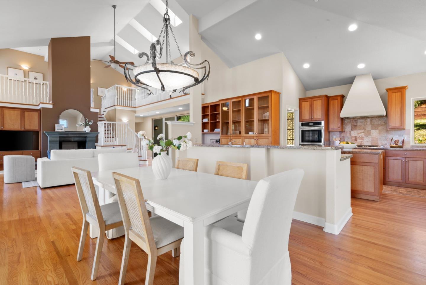 Detail Gallery Image 23 of 88 For 125 Orchard Heights Ln, Corralitos,  CA 95076 - 3 Beds | 3 Baths