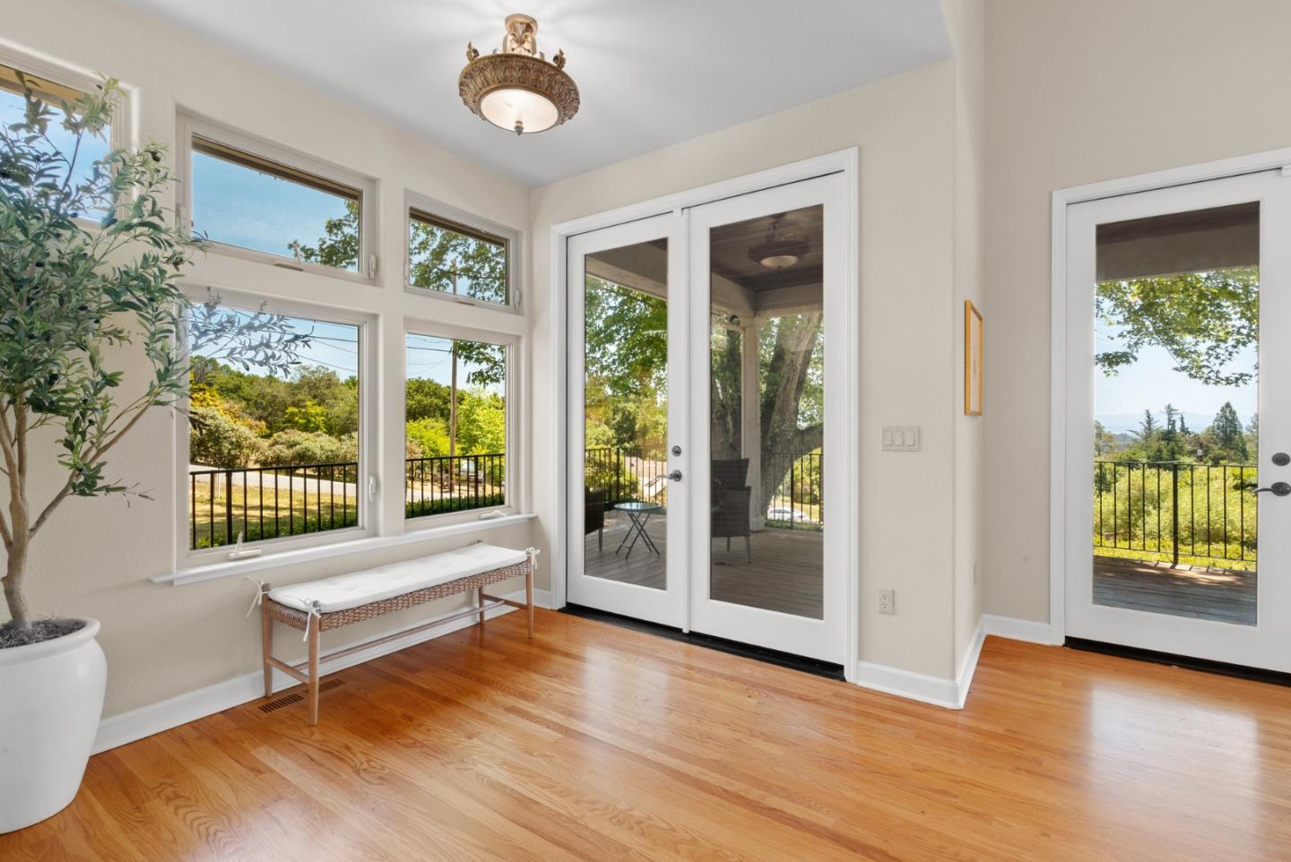 Detail Gallery Image 26 of 88 For 125 Orchard Heights Ln, Corralitos,  CA 95076 - 3 Beds | 3 Baths
