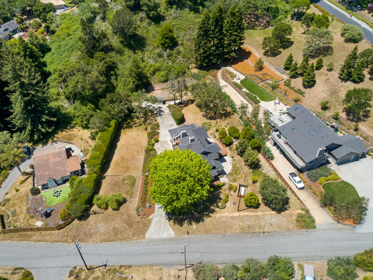 Detail Gallery Image 8 of 88 For 125 Orchard Heights Ln, Corralitos,  CA 95076 - 3 Beds | 3 Baths