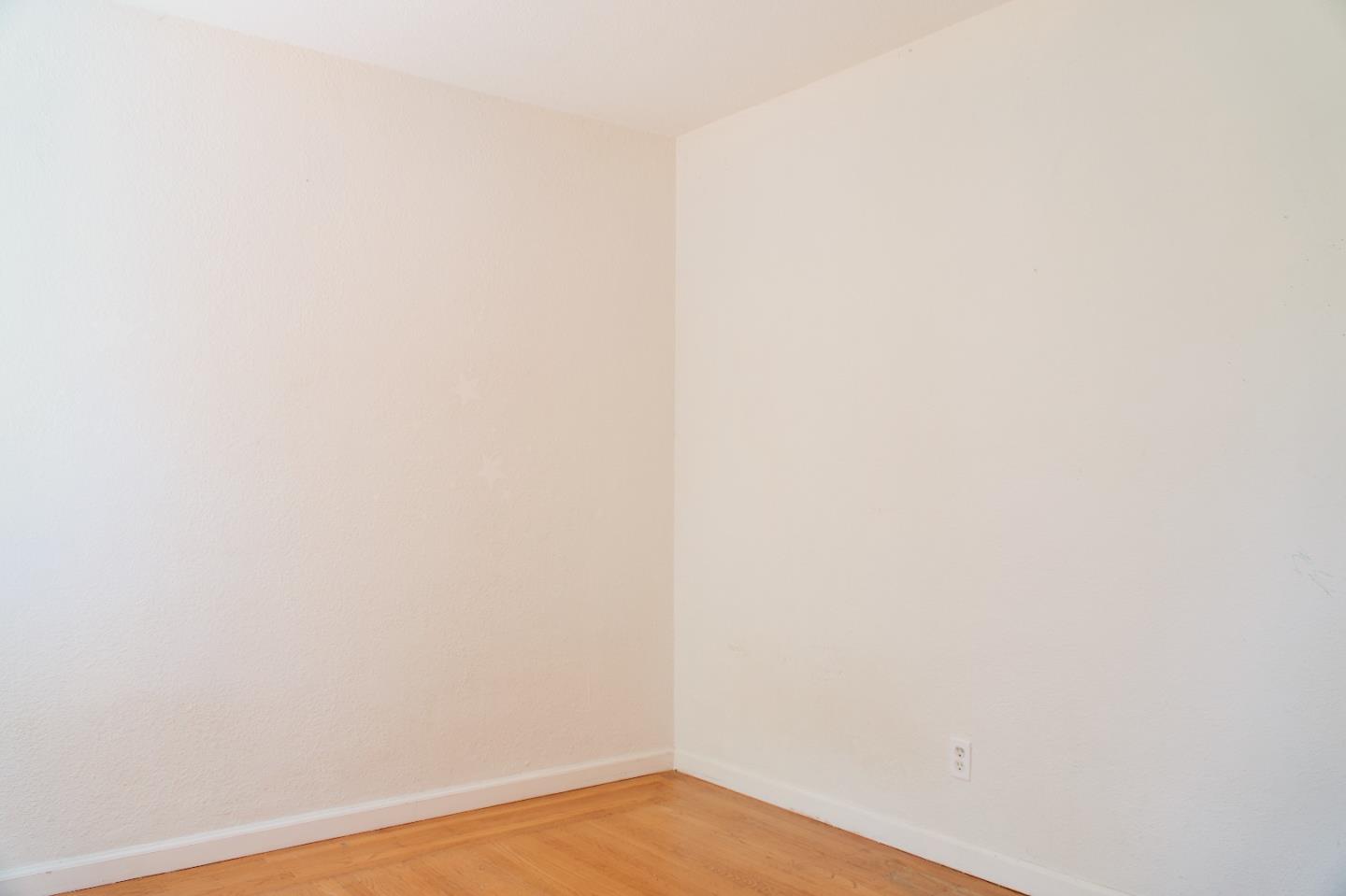 Detail Gallery Image 13 of 27 For 3433 Encina Way, Oakland,  CA 94605 - 2 Beds | 1 Baths