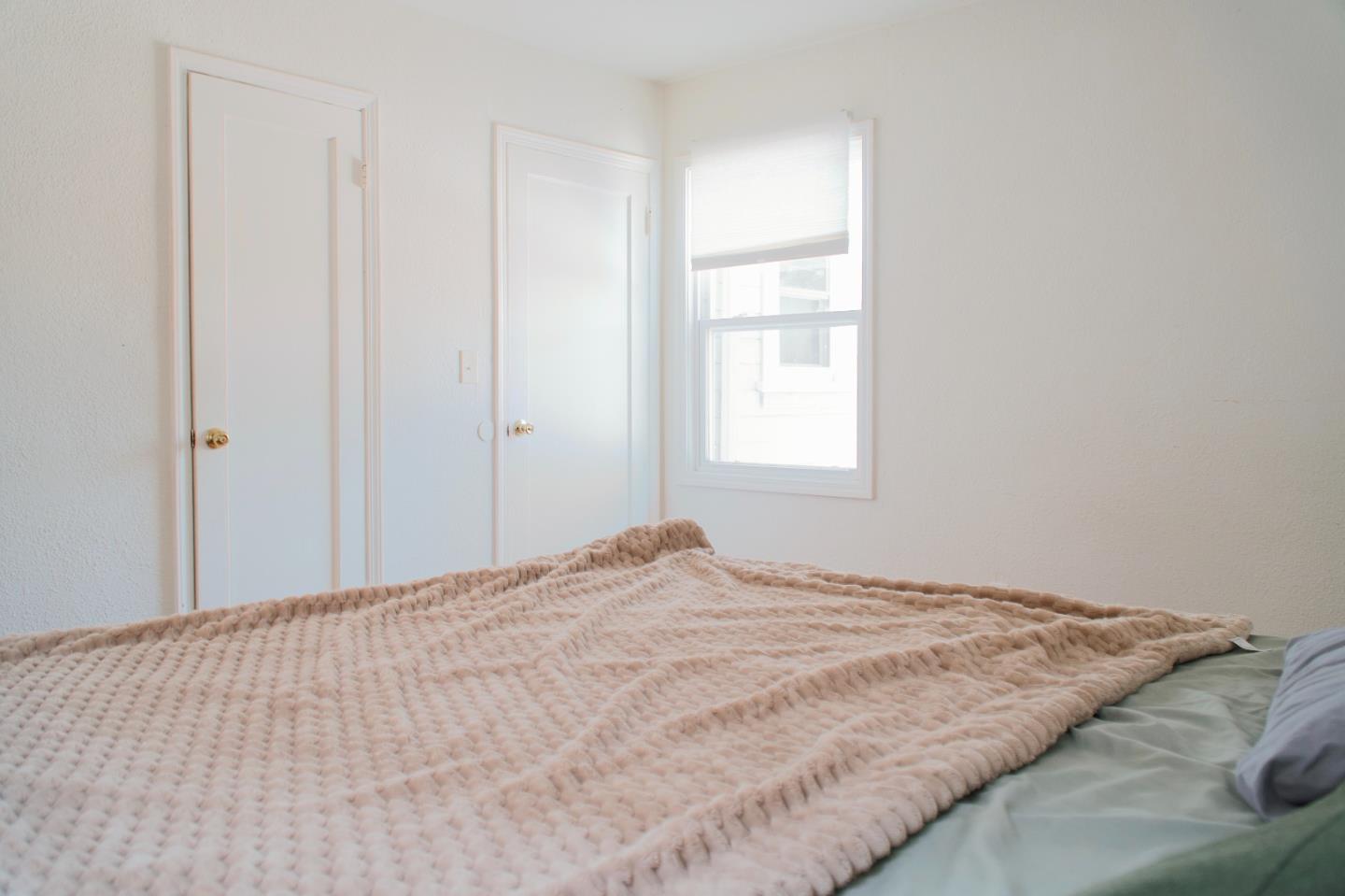 Detail Gallery Image 17 of 27 For 3433 Encina Way, Oakland,  CA 94605 - 2 Beds | 1 Baths