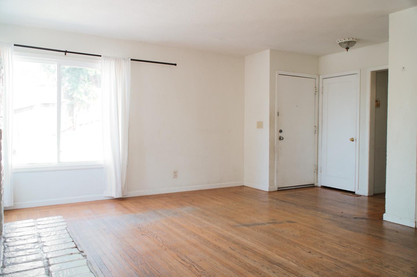 Detail Gallery Image 19 of 27 For 3433 Encina Way, Oakland,  CA 94605 - 2 Beds | 1 Baths