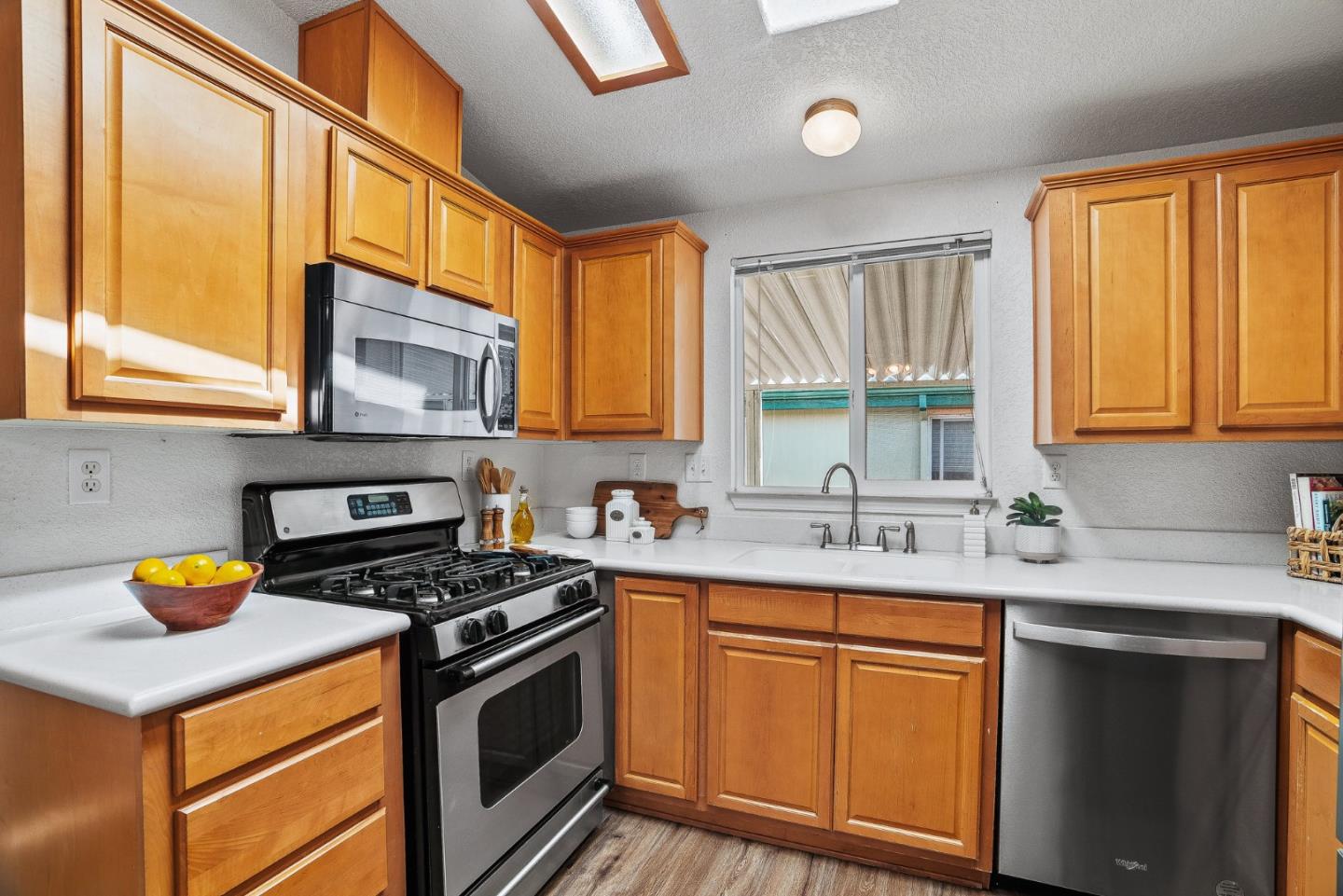 Detail Gallery Image 11 of 30 For 100 N Rodeo Gulch Rd #74,  Soquel,  CA 95073 - 2 Beds | 2 Baths