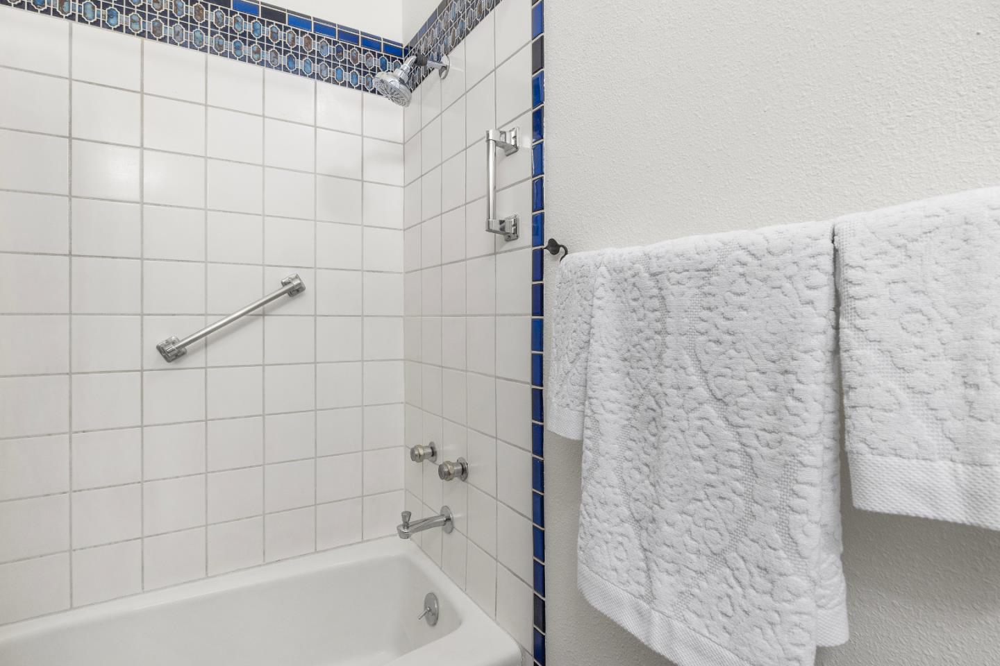 Detail Gallery Image 30 of 66 For 220 Hidden Valley Rdg, Soquel,  CA 95073 - 4 Beds | 3 Baths