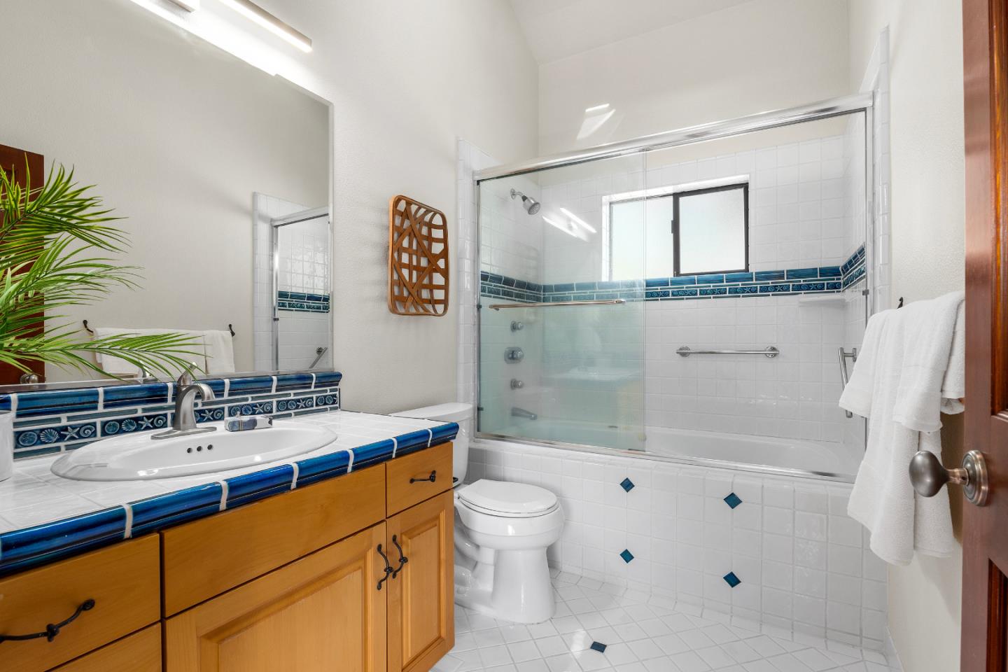 Detail Gallery Image 34 of 66 For 220 Hidden Valley Rdg, Soquel,  CA 95073 - 4 Beds | 3 Baths