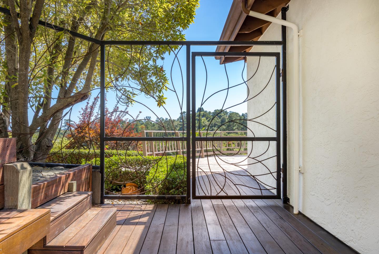 Detail Gallery Image 40 of 66 For 220 Hidden Valley Rdg, Soquel,  CA 95073 - 4 Beds | 3 Baths