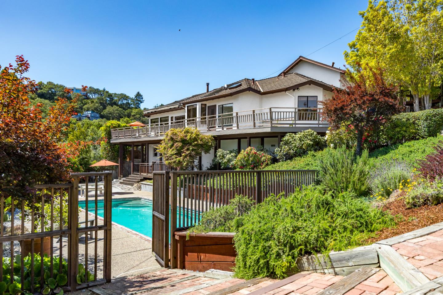 Detail Gallery Image 41 of 66 For 220 Hidden Valley Rdg, Soquel,  CA 95073 - 4 Beds | 3 Baths