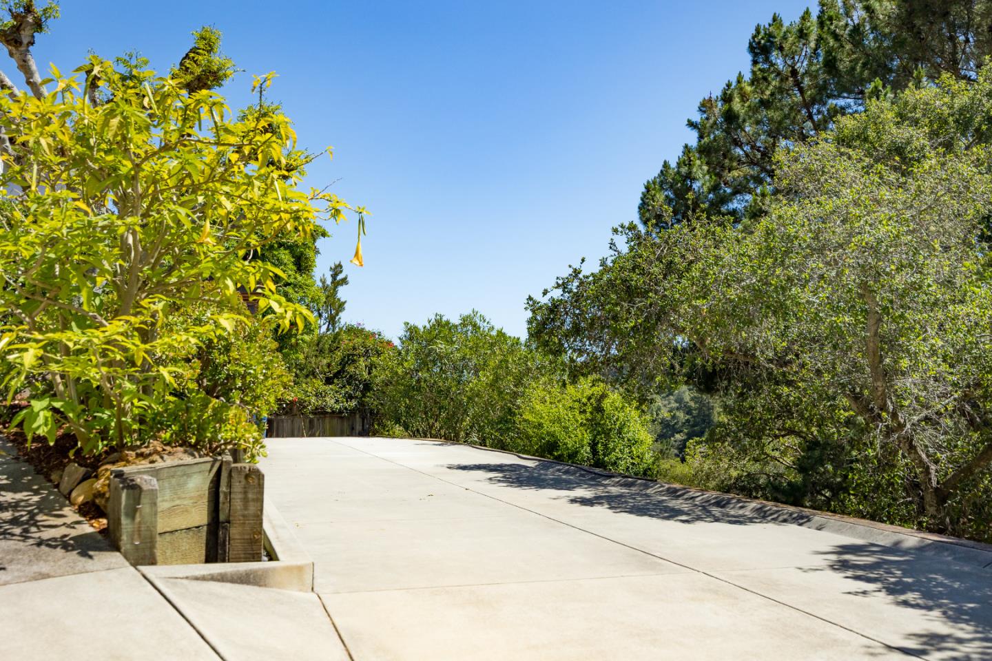 Detail Gallery Image 60 of 66 For 220 Hidden Valley Rdg, Soquel,  CA 95073 - 4 Beds | 3 Baths