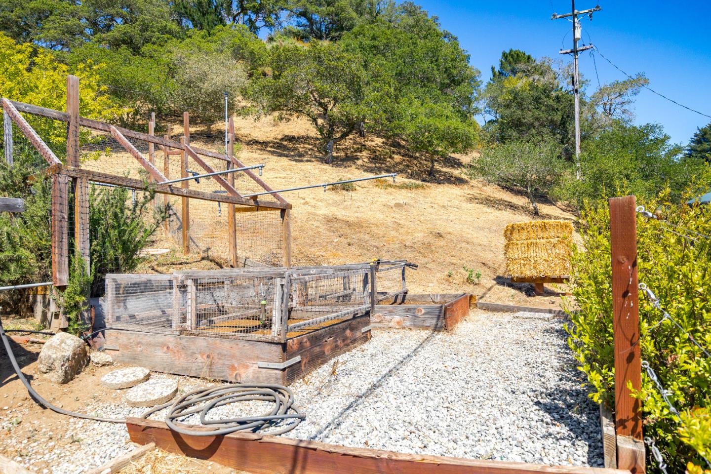 Detail Gallery Image 61 of 66 For 220 Hidden Valley Rdg, Soquel,  CA 95073 - 4 Beds | 3 Baths