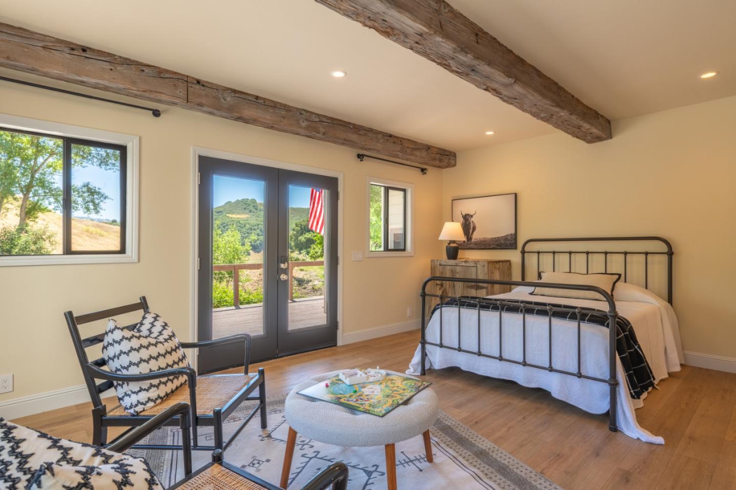 Detail Gallery Image 19 of 33 For 31315 via La Naranga, Carmel Valley,  CA 93924 - 4 Beds | 3/1 Baths
