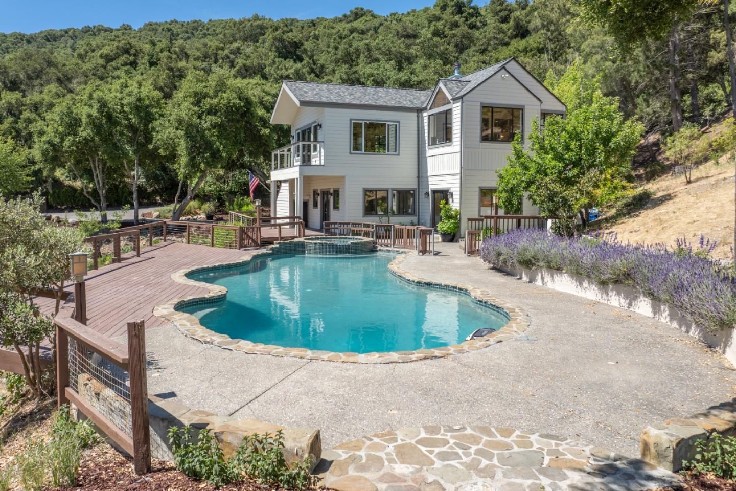Detail Gallery Image 24 of 33 For 31315 via La Naranga, Carmel Valley,  CA 93924 - 4 Beds | 3/1 Baths