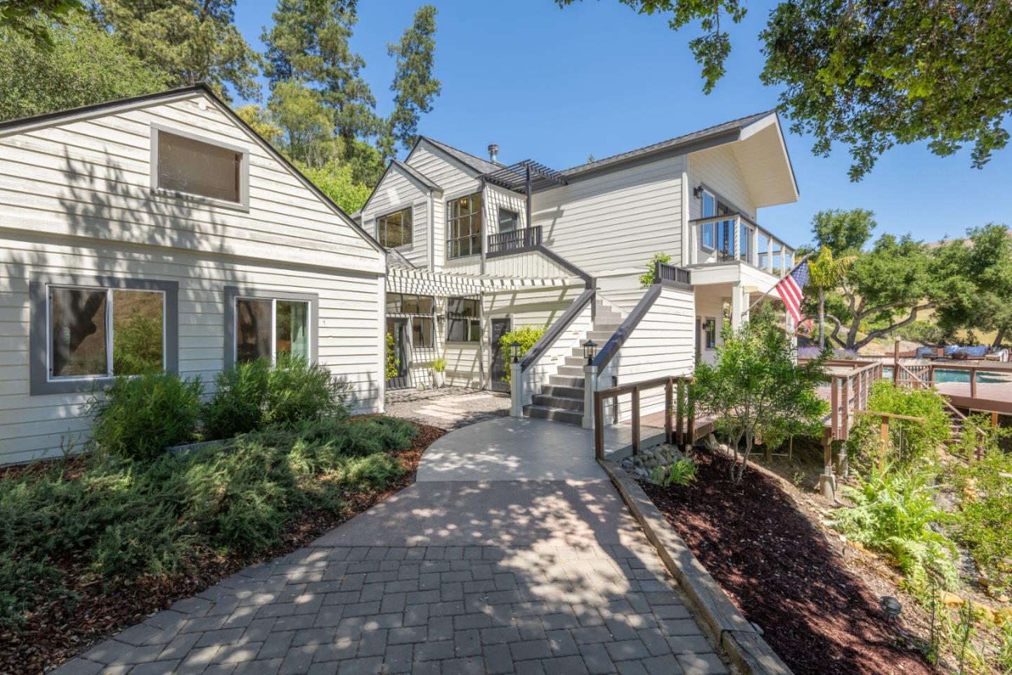 Detail Gallery Image 31 of 33 For 31315 via La Naranga, Carmel Valley,  CA 93924 - 4 Beds | 3/1 Baths