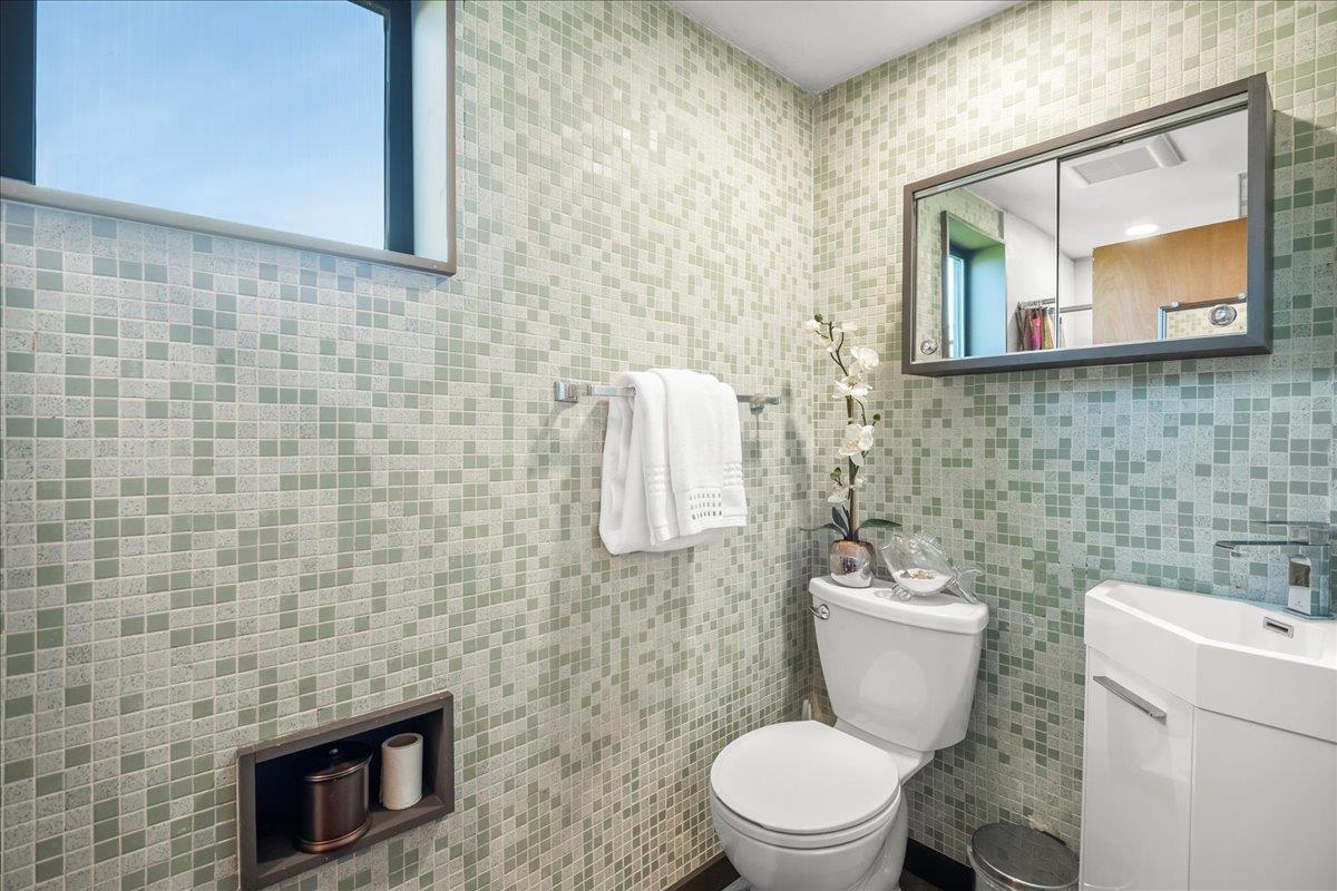 Detail Gallery Image 37 of 57 For 25 Grove St, Los Gatos,  CA 95030 - 3 Beds | 3/1 Baths