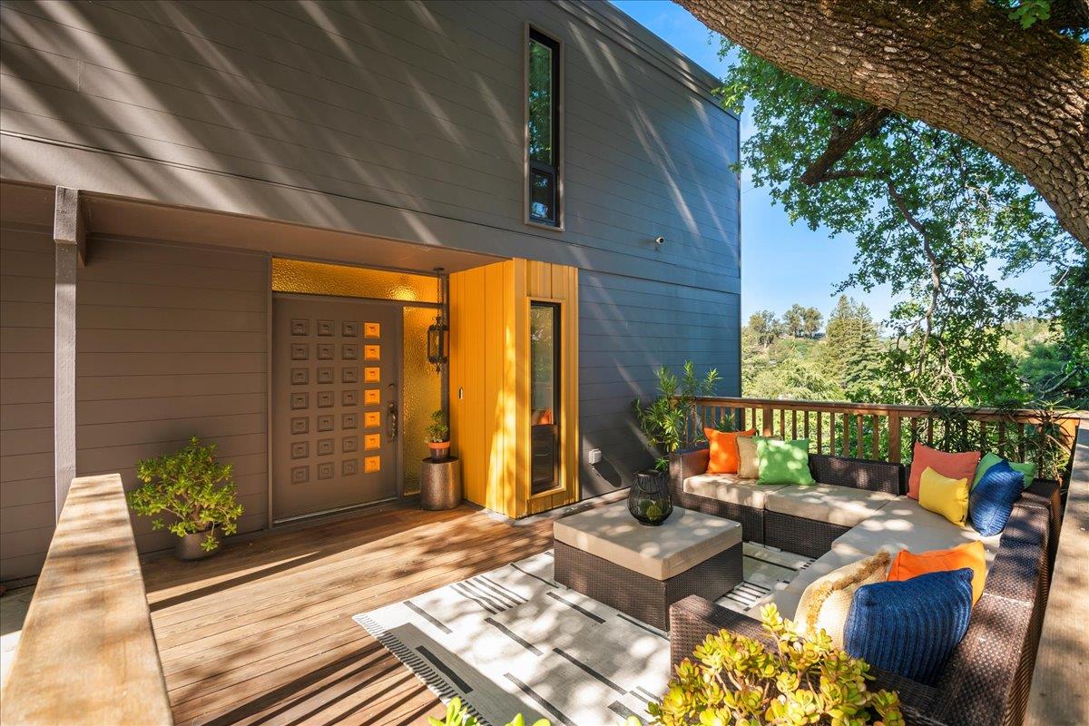 Detail Gallery Image 4 of 57 For 25 Grove St, Los Gatos,  CA 95030 - 3 Beds | 3/1 Baths