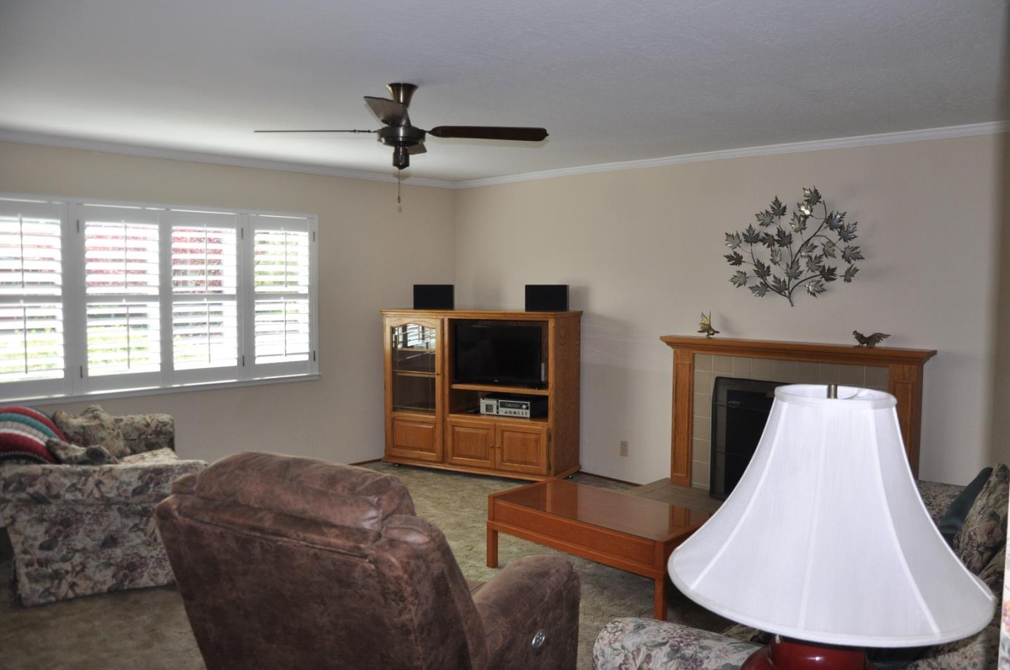 Detail Gallery Image 3 of 18 For 2461 Ramke Pl, Santa Clara,  CA 95050 - 3 Beds | 2 Baths