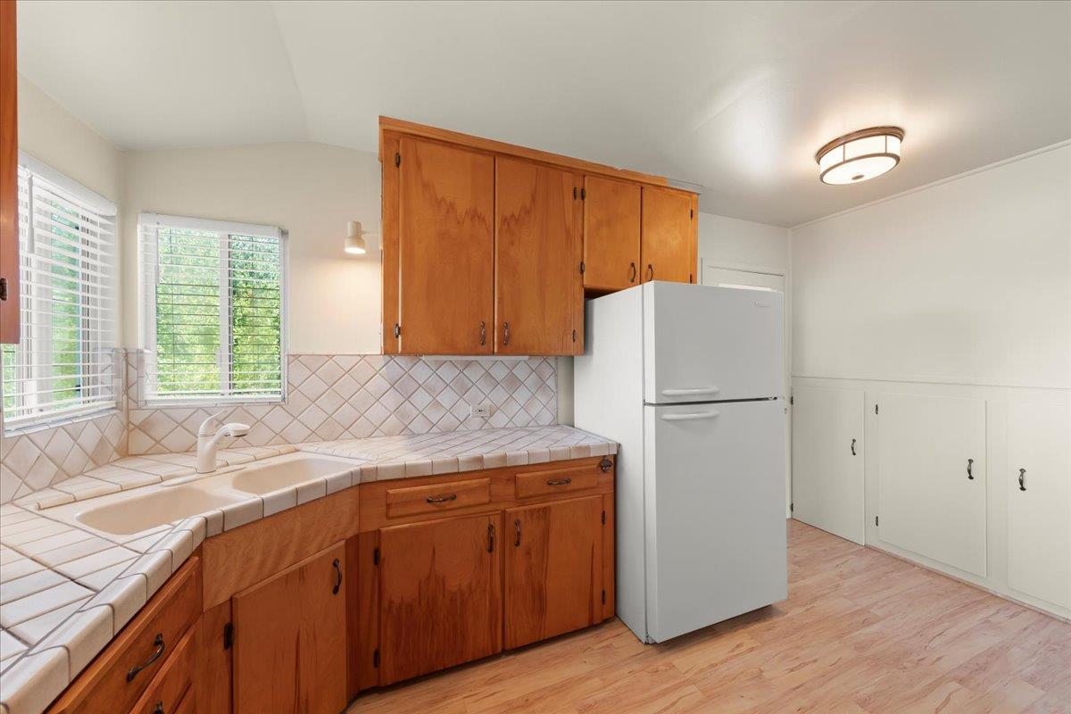 Detail Gallery Image 13 of 39 For 703 & 703a Hall Rd, Royal Oaks,  CA 95076 - – Beds | – Baths