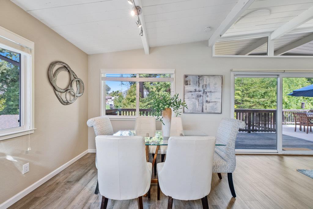 Detail Gallery Image 14 of 45 For 416 Semple Ave, Aptos,  CA 95003 - 5 Beds | 2/1 Baths