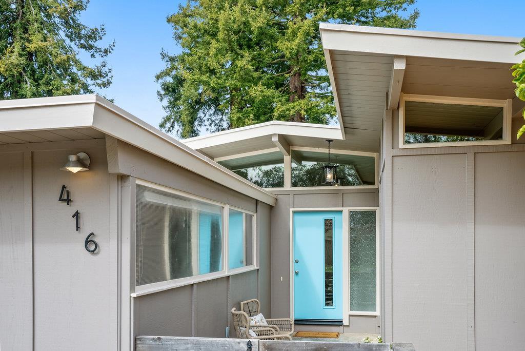 Detail Gallery Image 3 of 45 For 416 Semple Ave, Aptos,  CA 95003 - 5 Beds | 2/1 Baths