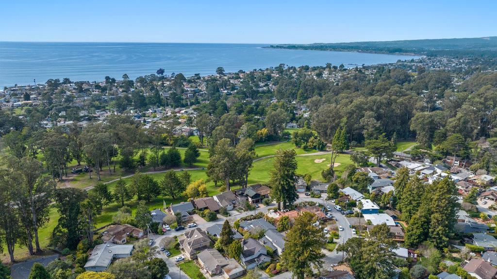 Detail Gallery Image 40 of 45 For 416 Semple Ave, Aptos,  CA 95003 - 5 Beds | 2/1 Baths
