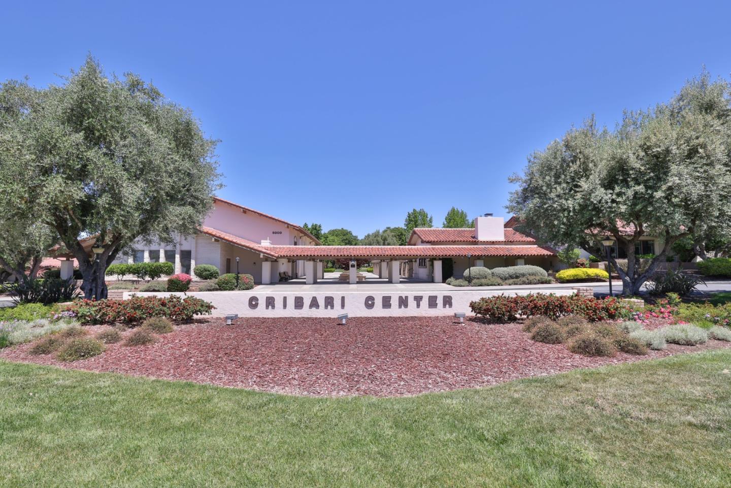 Detail Gallery Image 2 of 29 For 5111 Cribari Pl, San Jose,  CA 95135 - 2 Beds | 2 Baths