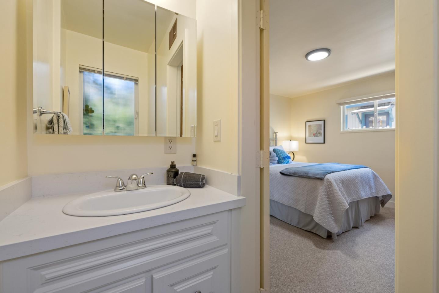 Detail Gallery Image 19 of 48 For 608 Congress Ave, Pacific Grove,  CA 93950 - 4 Beds | 2/1 Baths