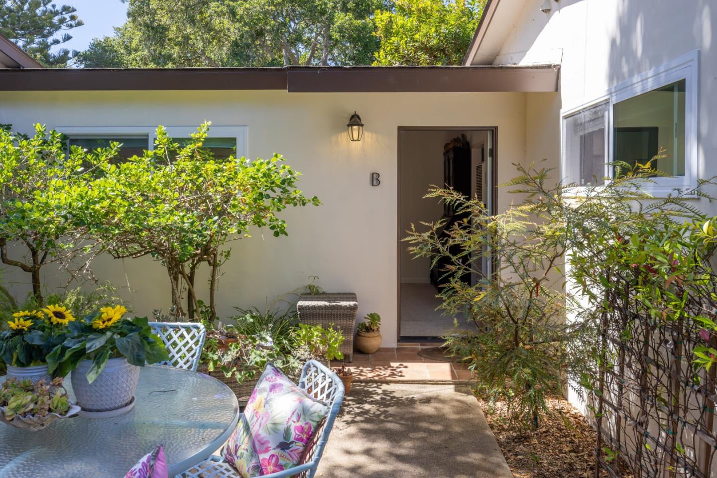 Detail Gallery Image 27 of 48 For 608 Congress Ave, Pacific Grove,  CA 93950 - 4 Beds | 2/1 Baths