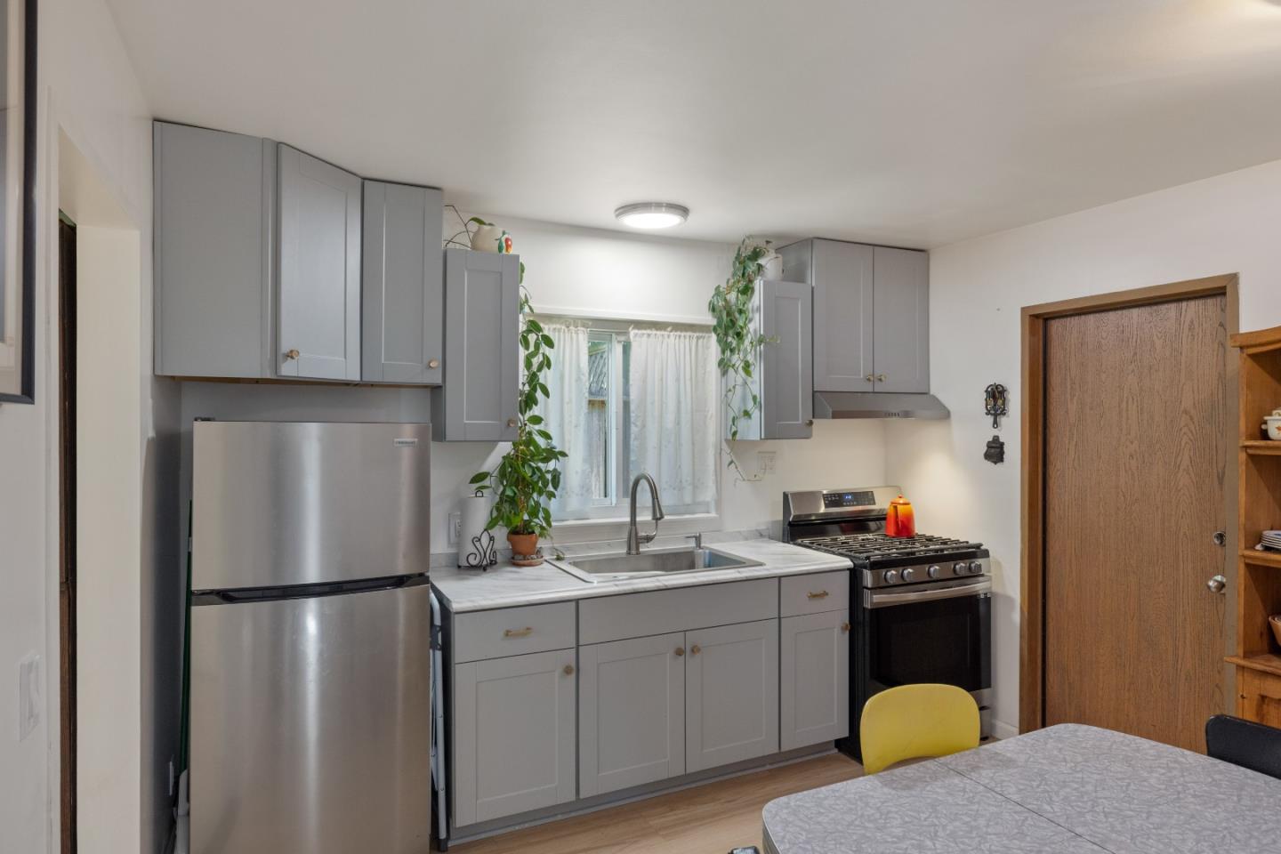 Detail Gallery Image 31 of 48 For 608 Congress Ave, Pacific Grove,  CA 93950 - 4 Beds | 2/1 Baths