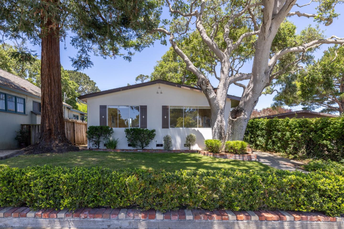 Detail Gallery Image 47 of 48 For 608 Congress Ave, Pacific Grove,  CA 93950 - 4 Beds | 2/1 Baths