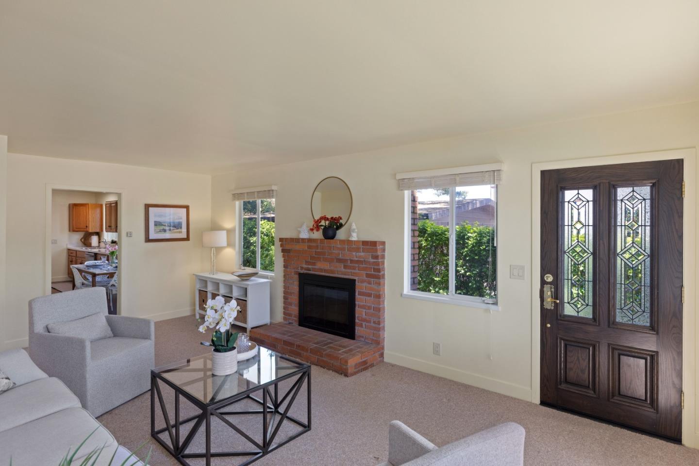 Detail Gallery Image 9 of 48 For 608 Congress Ave, Pacific Grove,  CA 93950 - 4 Beds | 2/1 Baths