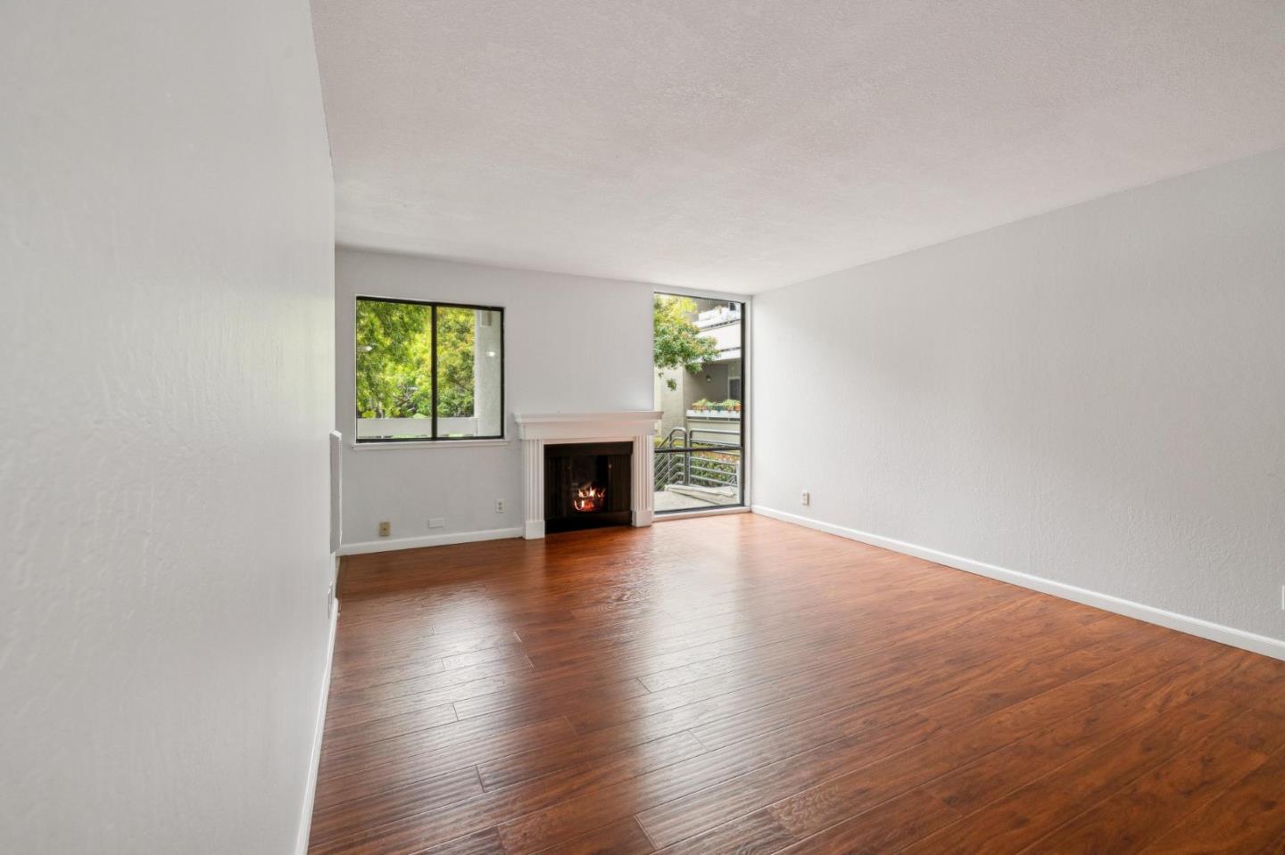 Detail Gallery Image 10 of 37 For 1061 Beach Park Blvd #108,  Foster City,  CA 94404 - 1 Beds | 1 Baths
