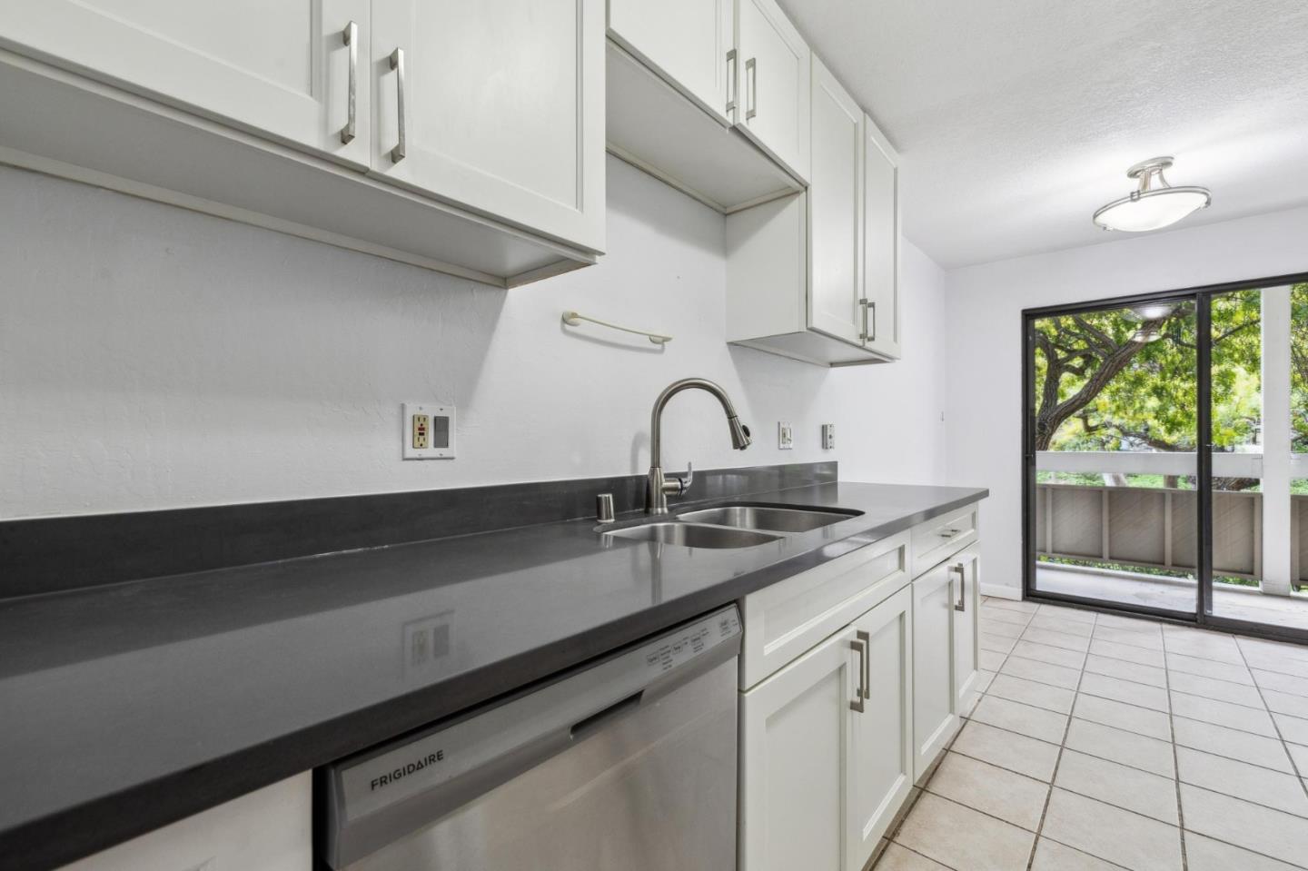 Detail Gallery Image 19 of 37 For 1061 Beach Park Blvd #108,  Foster City,  CA 94404 - 1 Beds | 1 Baths