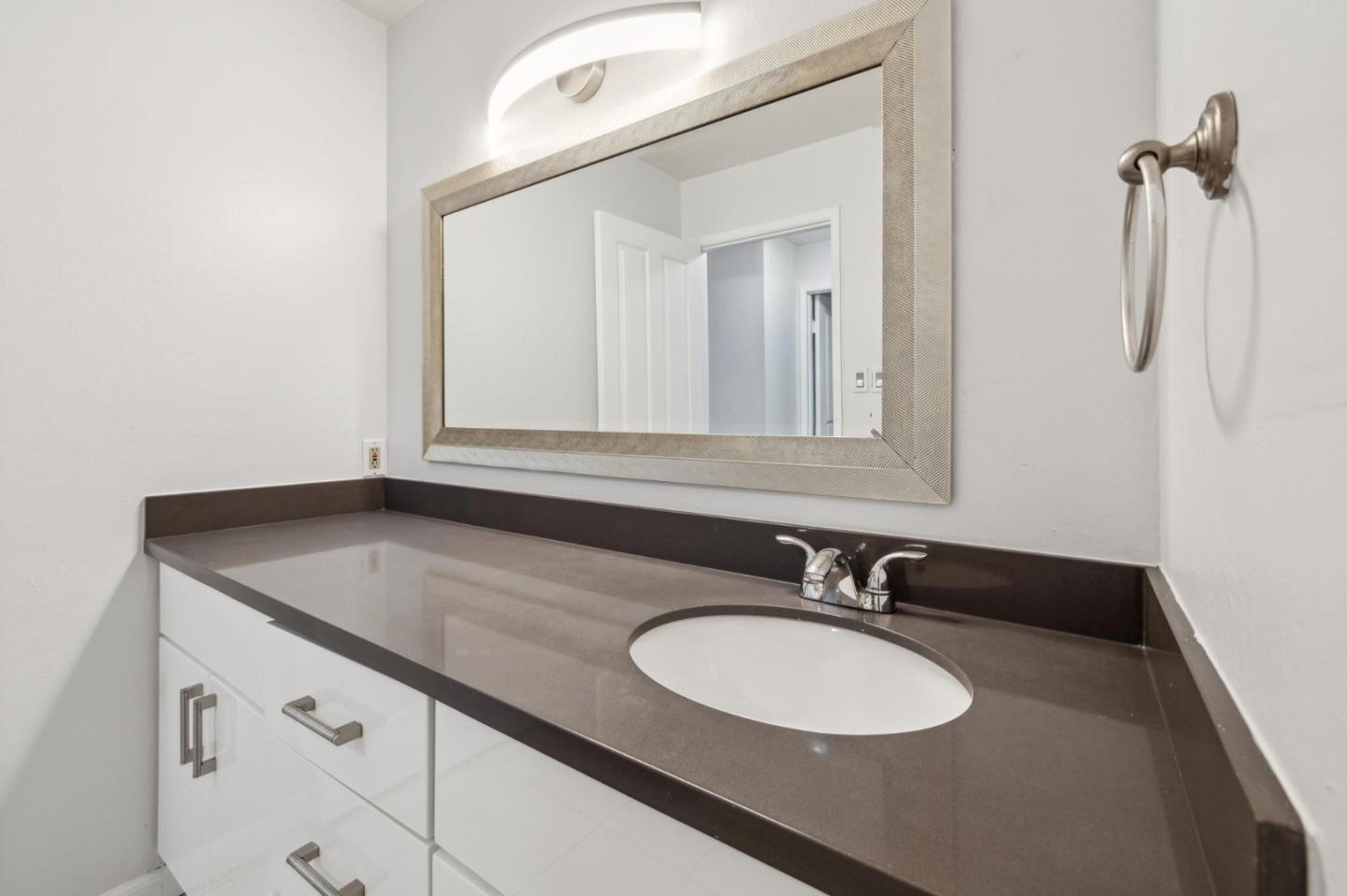 Detail Gallery Image 30 of 37 For 1061 Beach Park Blvd #108,  Foster City,  CA 94404 - 1 Beds | 1 Baths
