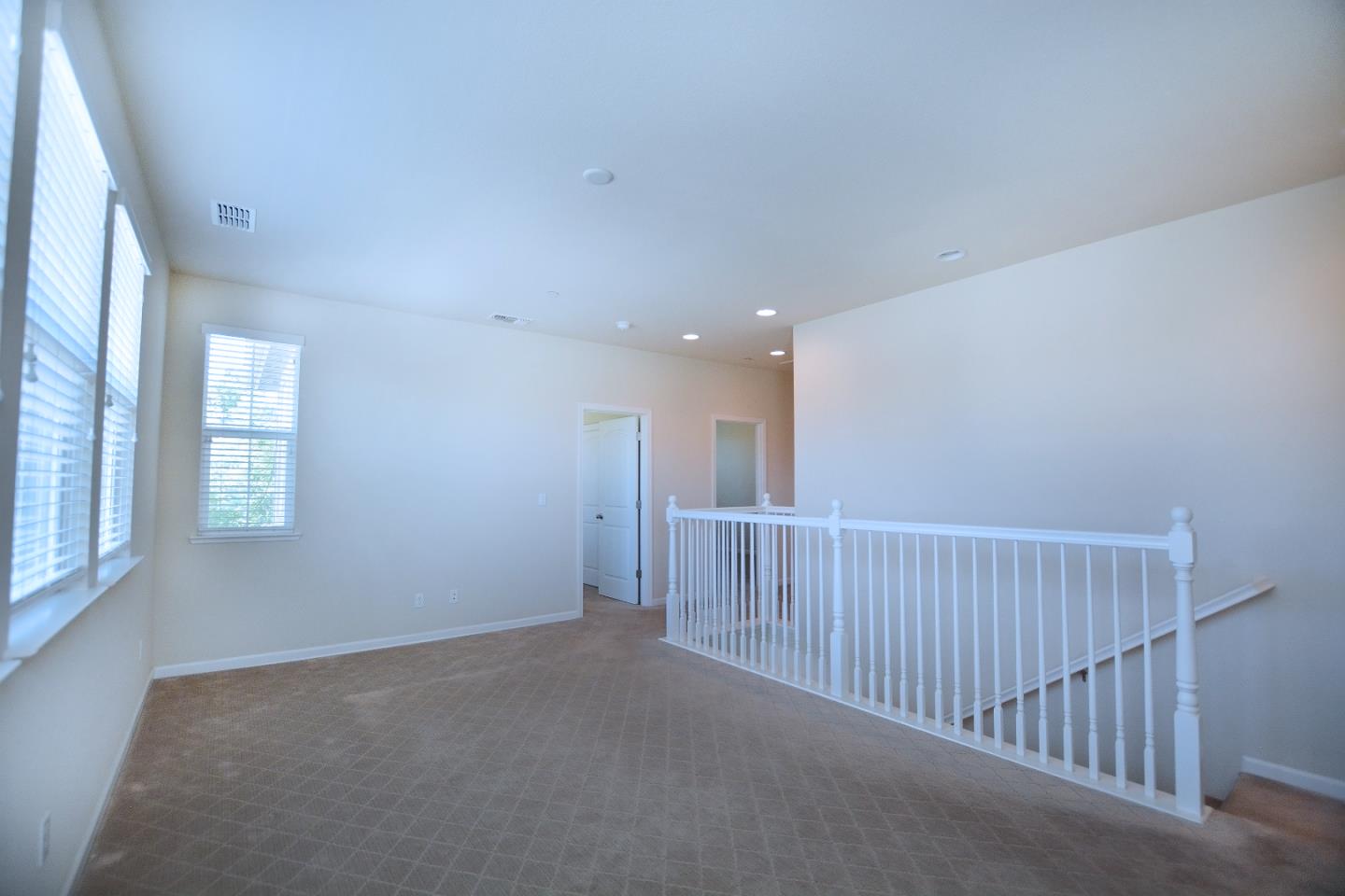 Detail Gallery Image 10 of 29 For 3936 Purple Finch Ln, Modesto,  CA 95355 - 4 Beds | 3 Baths