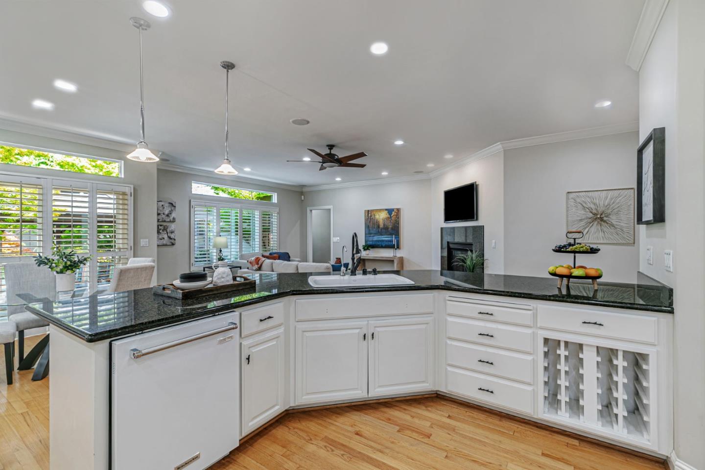 Detail Gallery Image 14 of 61 For 417 Belmont Ave, San Jose,  CA 95125 - 4 Beds | 3 Baths