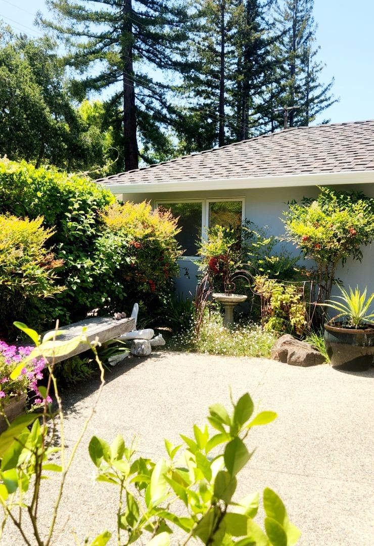 Detail Gallery Image 12 of 13 For 287 Portola Rd, Portola Valley,  CA 94028 - 3 Beds | 2/1 Baths