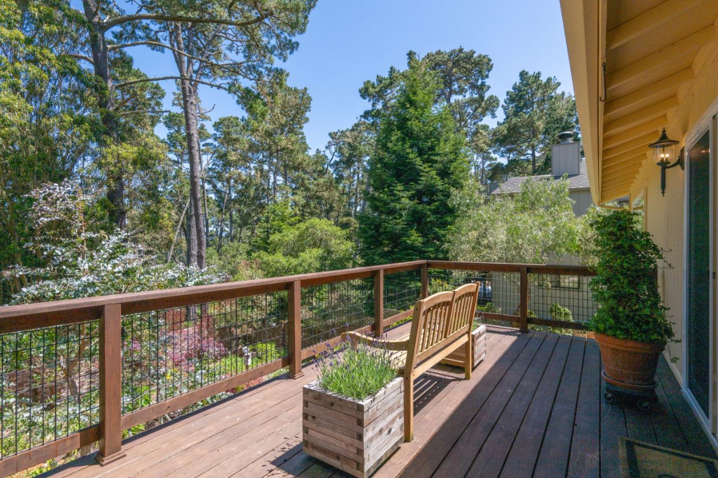Detail Gallery Image 10 of 36 For 5 Wyndemere Vale, Monterey,  CA 93940 - 3 Beds | 2 Baths