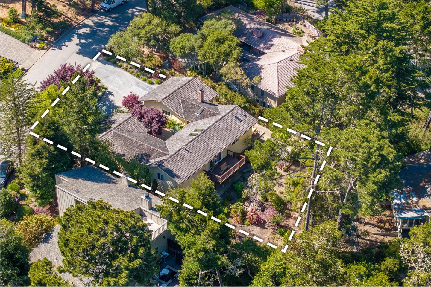 Detail Gallery Image 2 of 36 For 5 Wyndemere Vale, Monterey,  CA 93940 - 3 Beds | 2 Baths