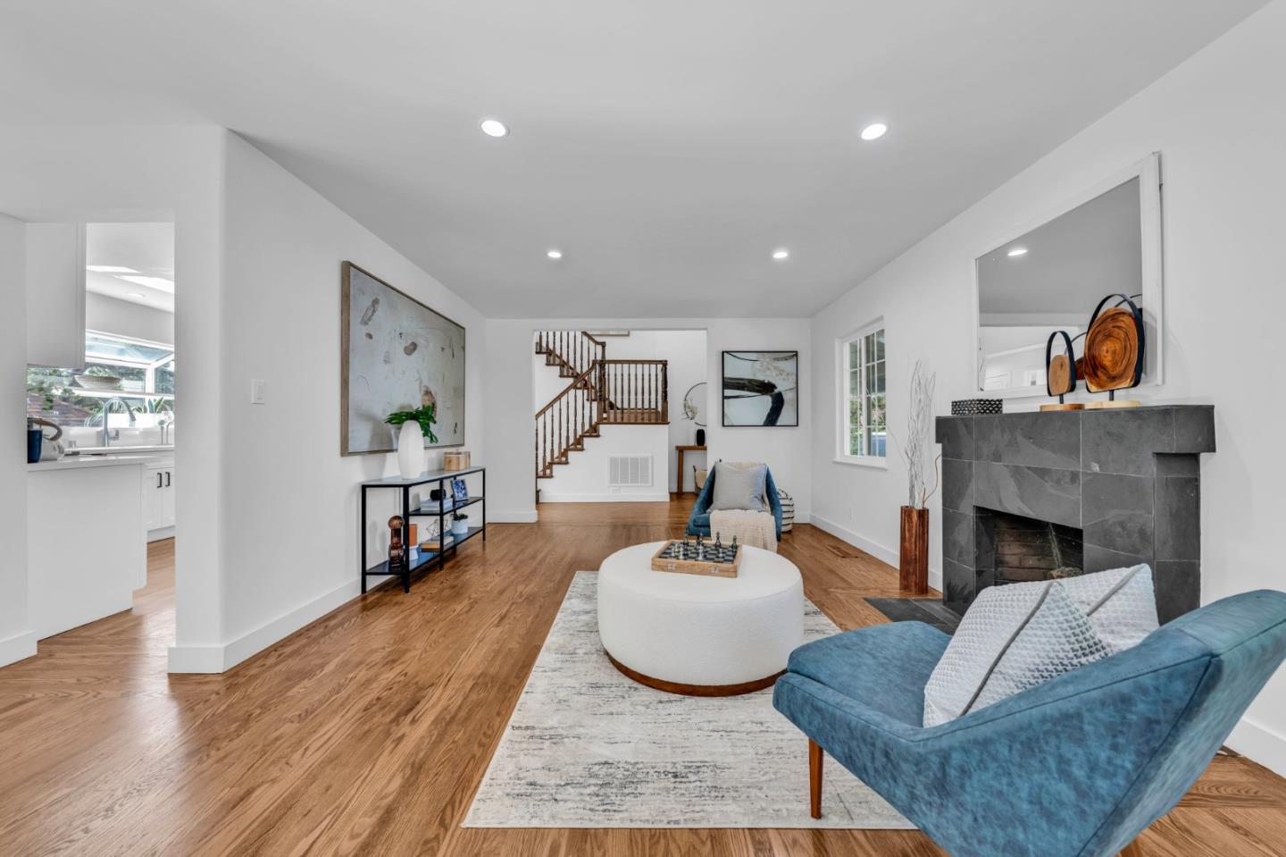 Detail Gallery Image 10 of 63 For 23951 Spalding Ave, Los Altos,  CA 94024 - 4 Beds | 2 Baths