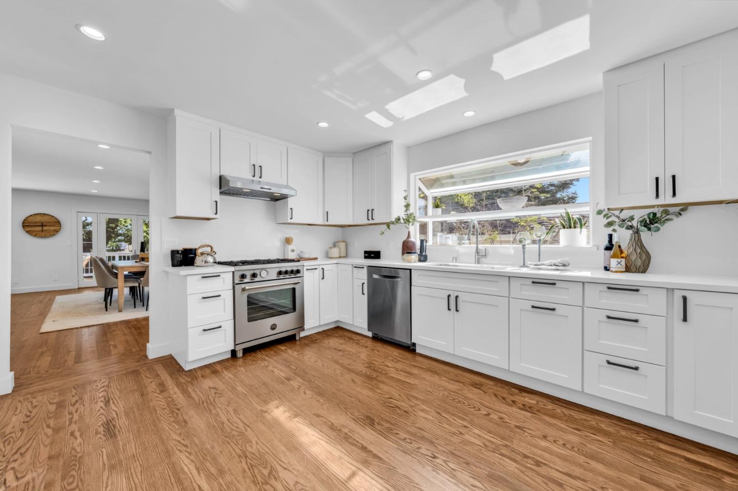Detail Gallery Image 21 of 63 For 23951 Spalding Ave, Los Altos,  CA 94024 - 4 Beds | 2 Baths