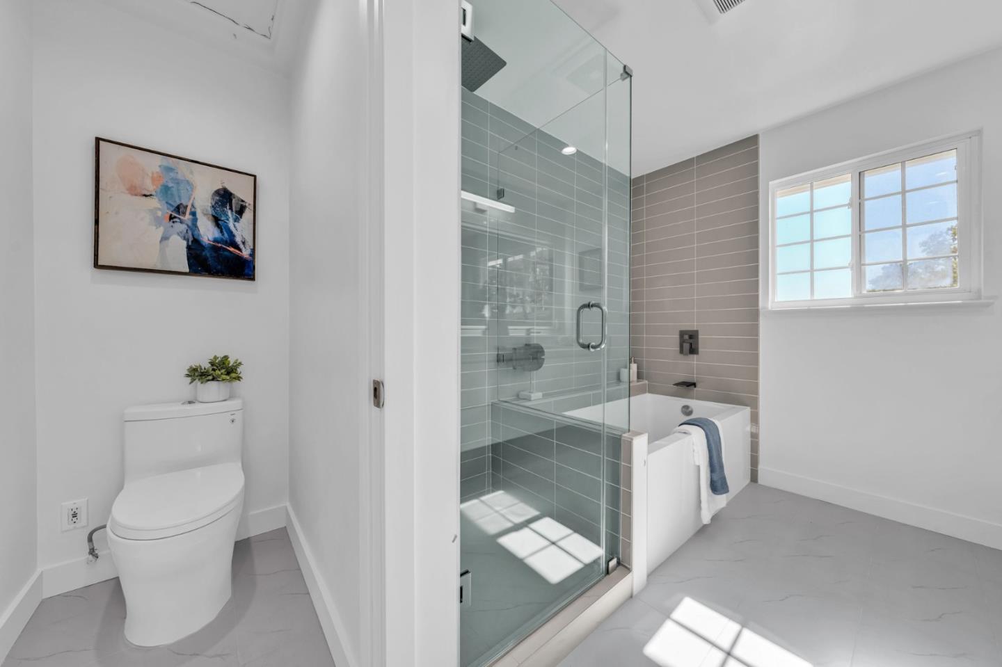 Detail Gallery Image 43 of 63 For 23951 Spalding Ave, Los Altos,  CA 94024 - 4 Beds | 2 Baths