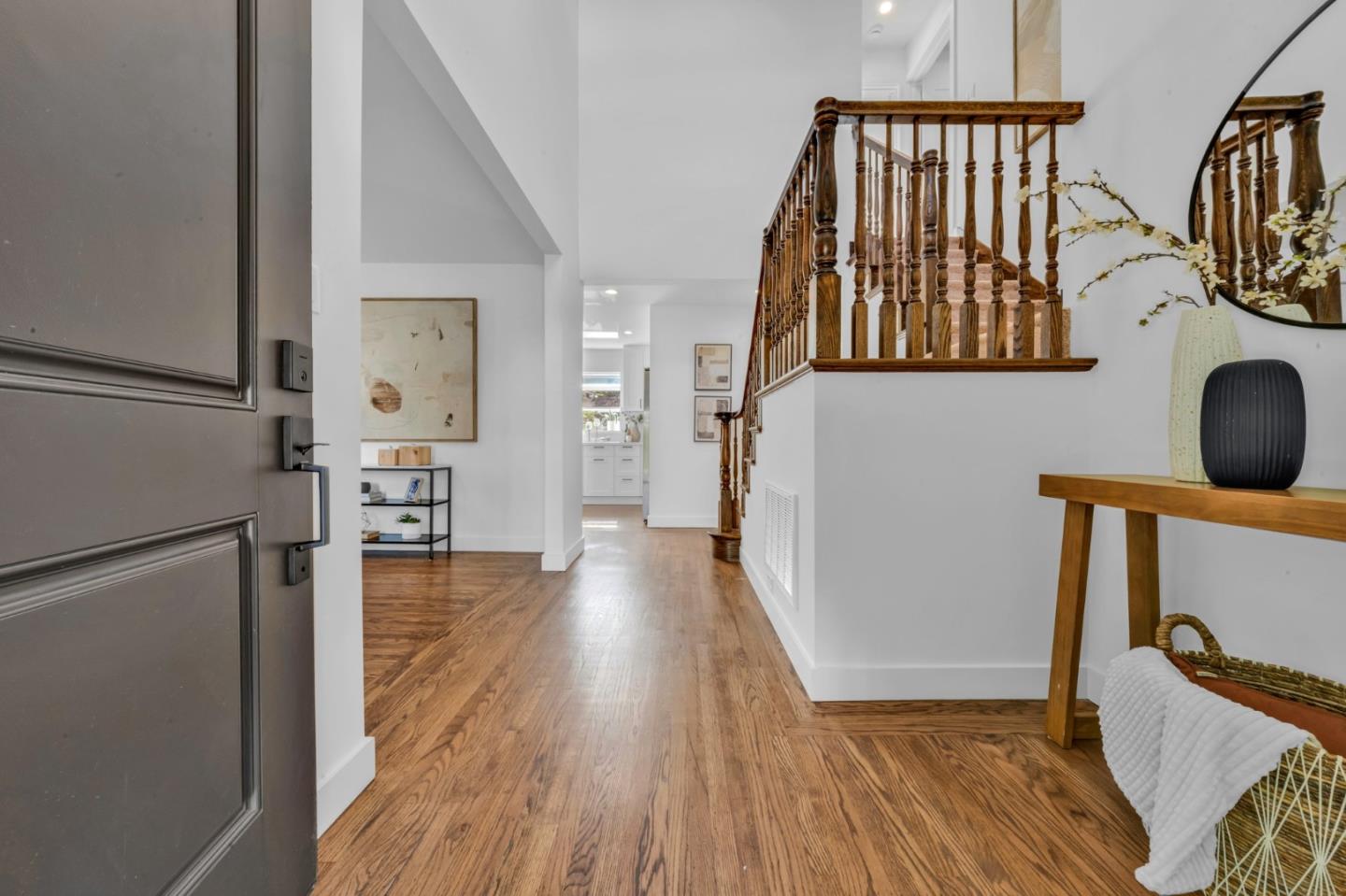 Detail Gallery Image 5 of 63 For 23951 Spalding Ave, Los Altos,  CA 94024 - 4 Beds | 2 Baths