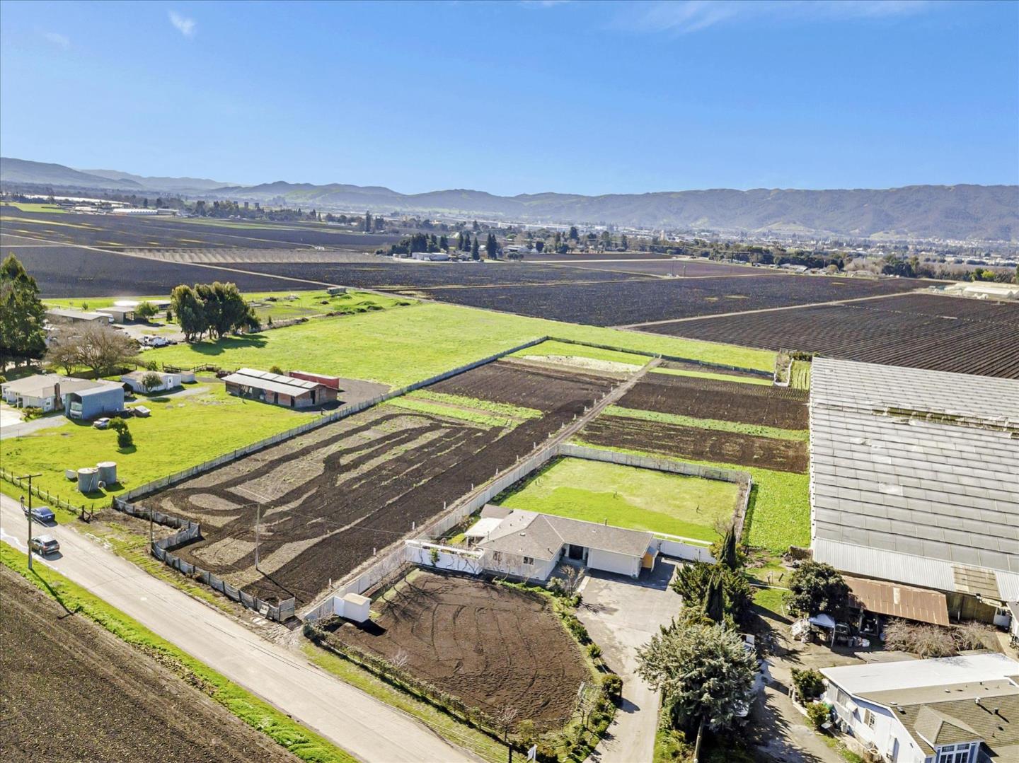 Detail Gallery Image 12 of 14 For 7381 Furlong Ave, Gilroy,  CA 95020 - 3 Beds | 2 Baths