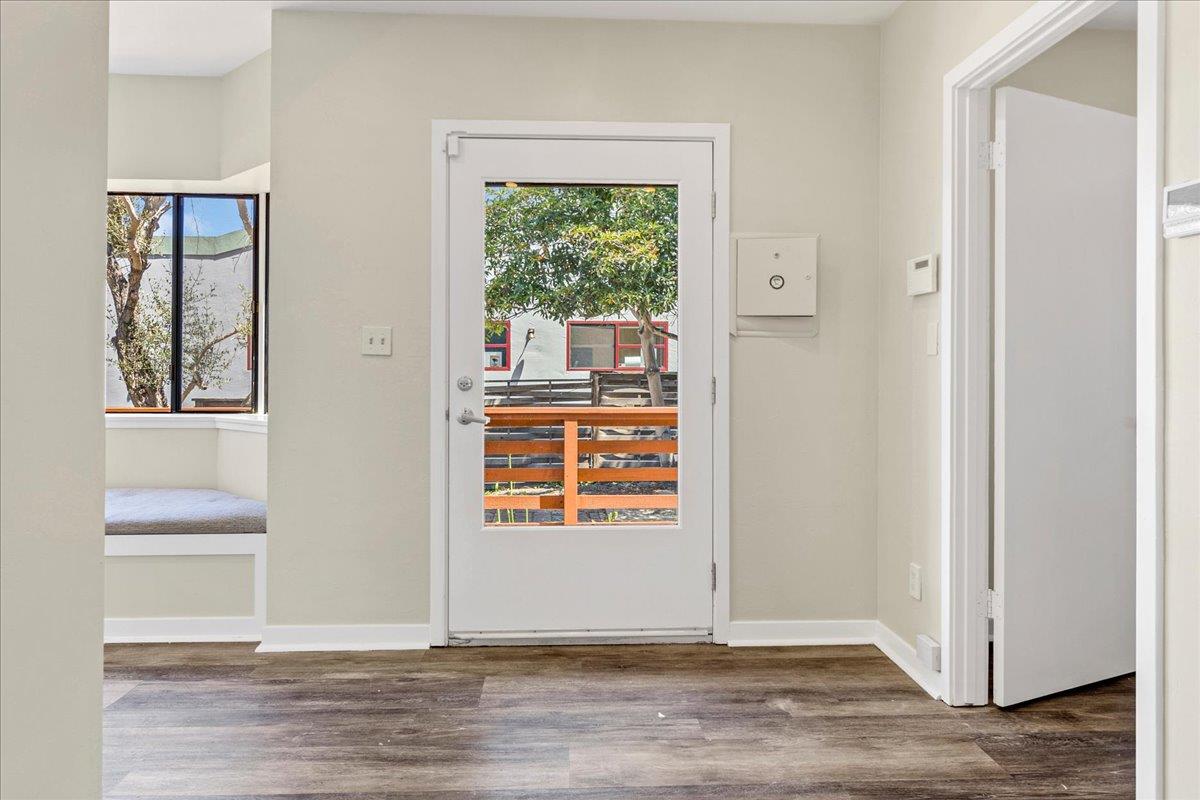 Detail Gallery Image 10 of 31 For 182 El Dorado St, Monterey,  CA 93940 - – Beds | – Baths