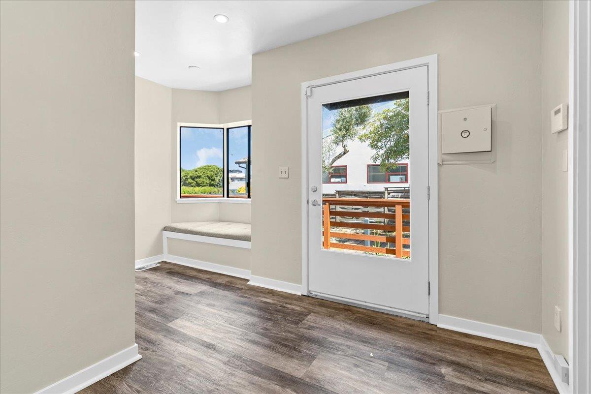 Detail Gallery Image 11 of 31 For 182 El Dorado St, Monterey,  CA 93940 - – Beds | – Baths