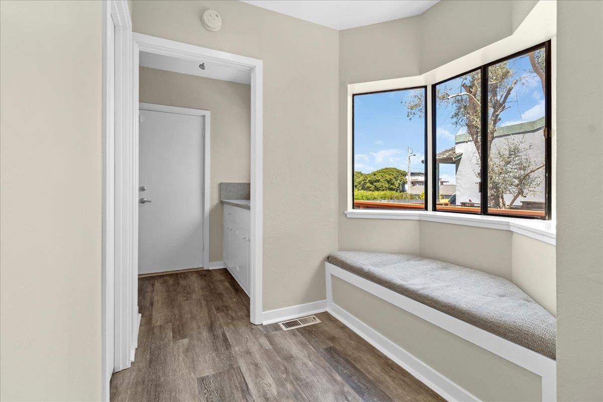 Detail Gallery Image 12 of 31 For 182 El Dorado St, Monterey,  CA 93940 - – Beds | – Baths